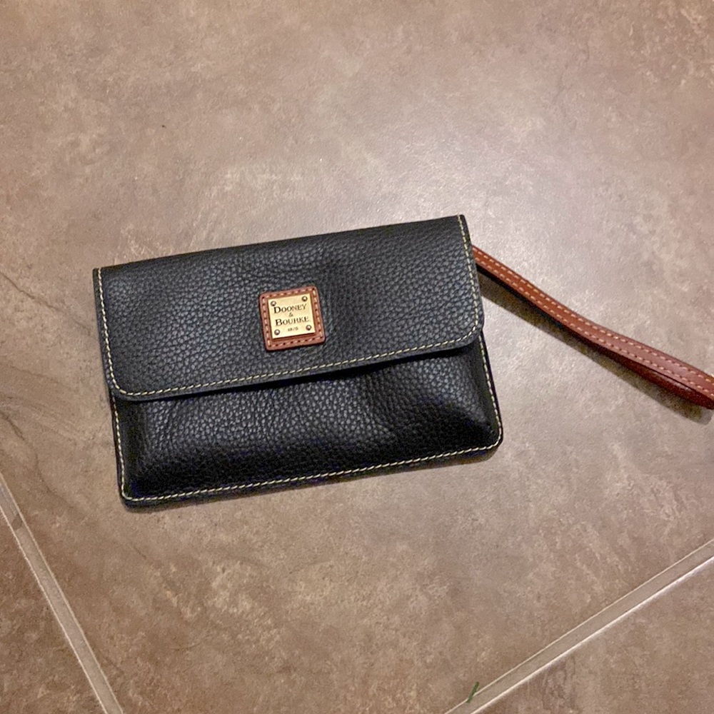 Dooney & Bourke Wristlet